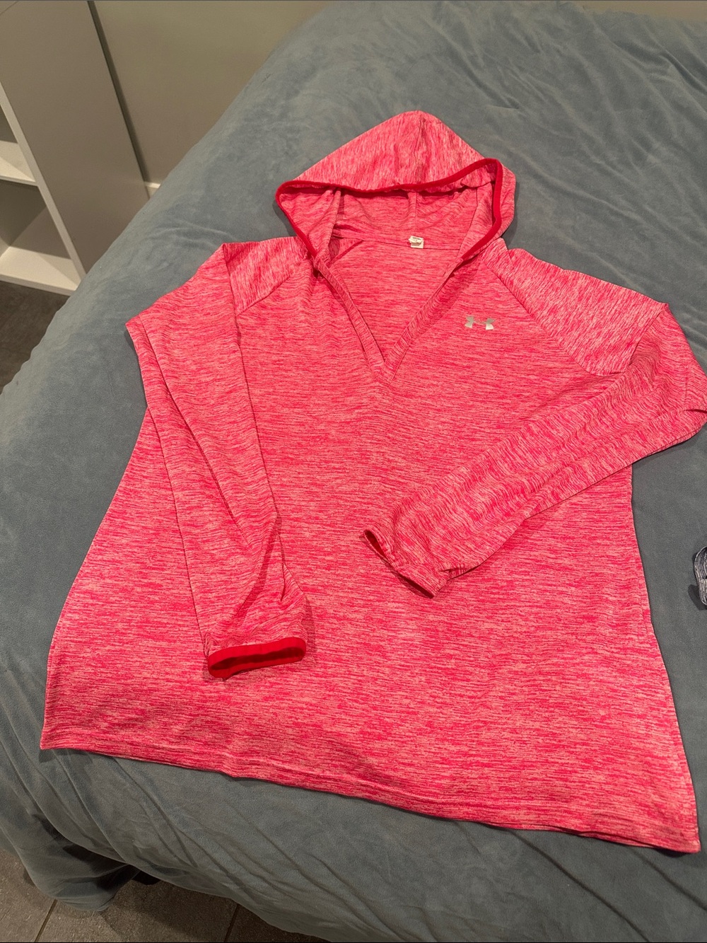 Under Armour Women’s Hot Pink Hooded V-Neck Pullover